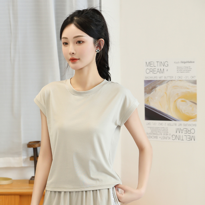 短袖/女装/T恤/衣服/衣服批发白底实物图