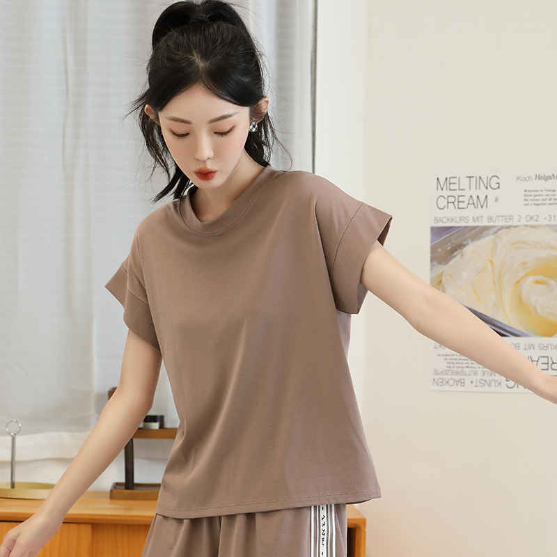 女式T恤实物图