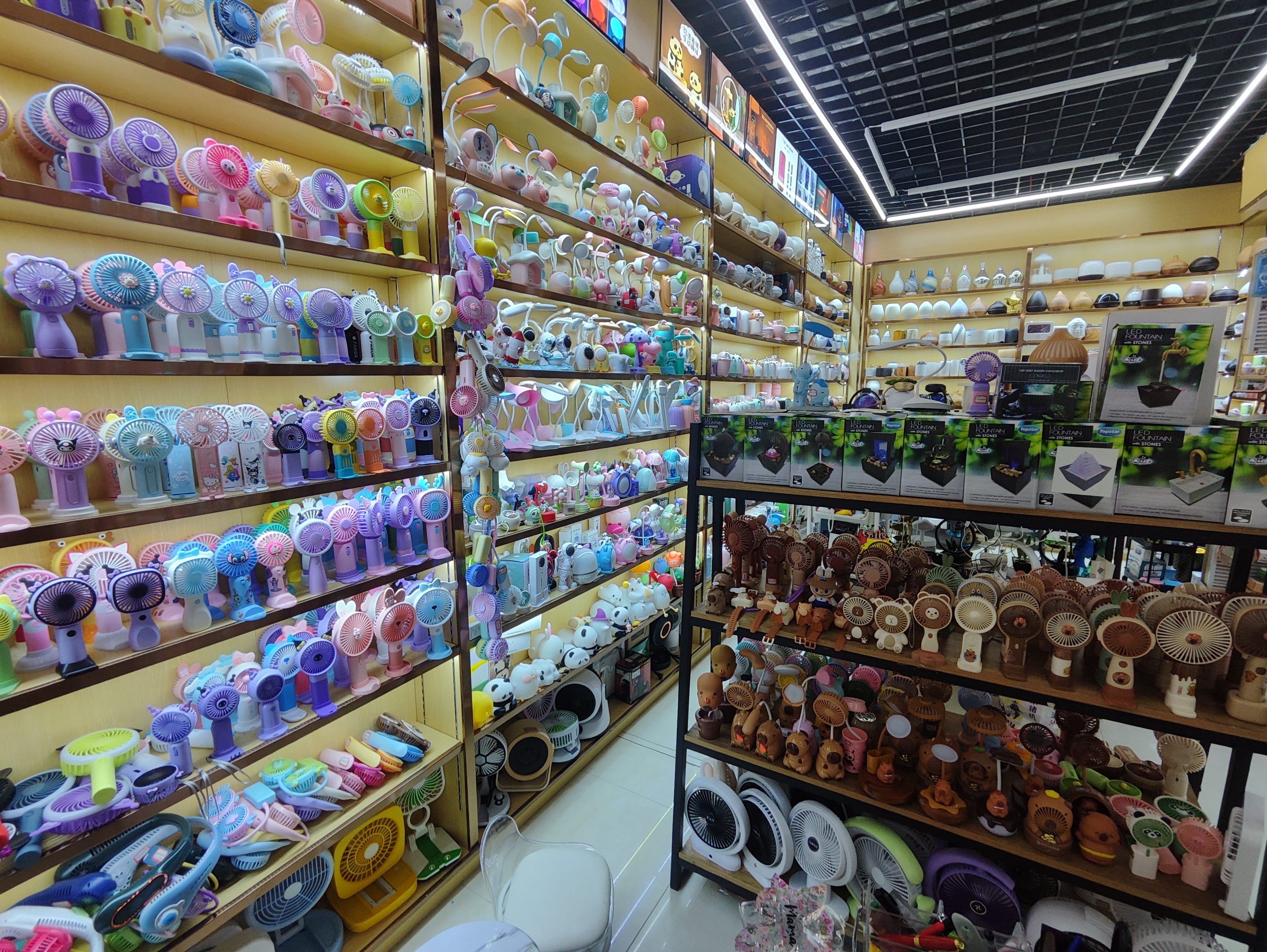 Jianxin Electronic Trade describe pic - 1