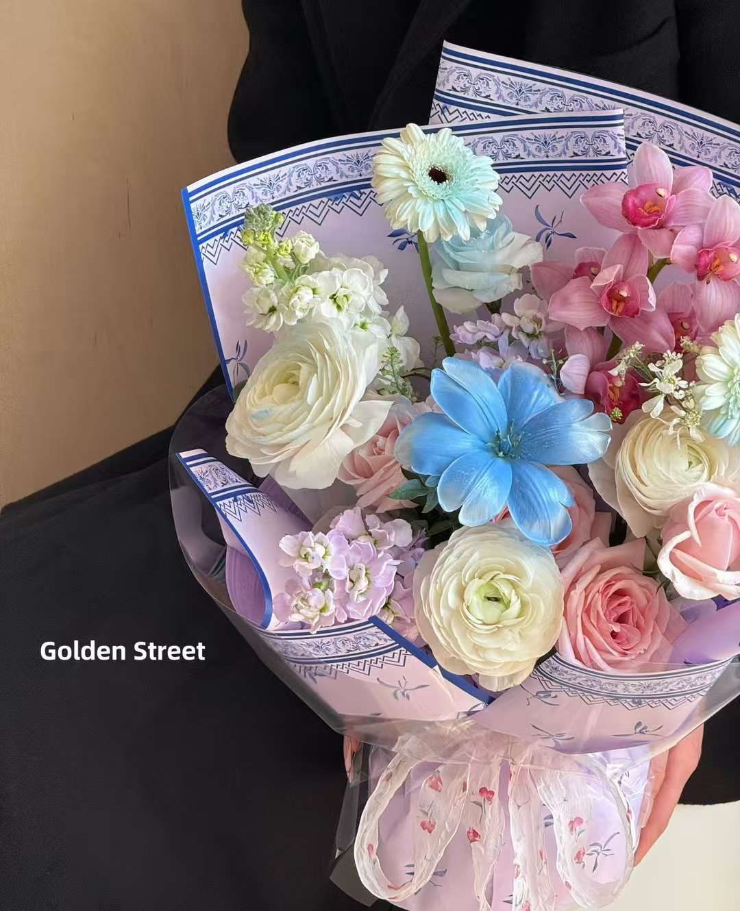 Pengfa Packaging Factory Store's blue and white porcelain thickened waterproof Ouya paper flower bouquet, special fresh flower wrapping paper for flower shops. Valentine's Day rainy Jiangnan fresh and elegant blue and white porcelain style packaging, making gift-giving super stylish