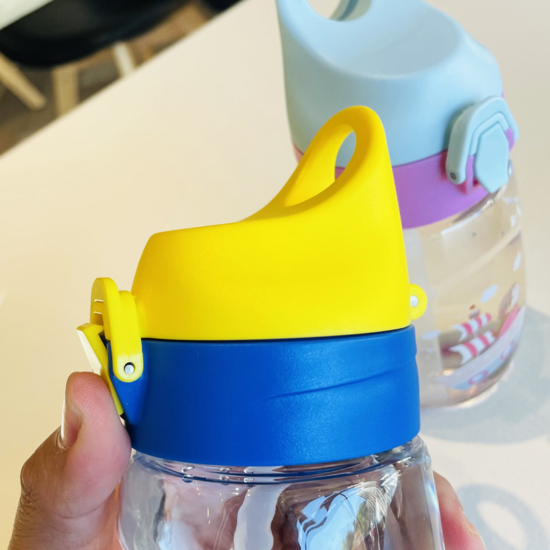 X152-XBD-2003 Straw water cup, children's plastic water cup, portable and easy to use, high appearance level for students, warm and cute, summer water cup, durable to drop detail image 7