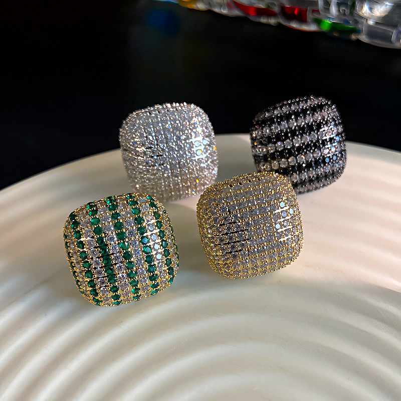 European and American light luxury zirconia geometric earrings, super sparkling micro-inlaid zirconia square stud earrings, fashionable earrings