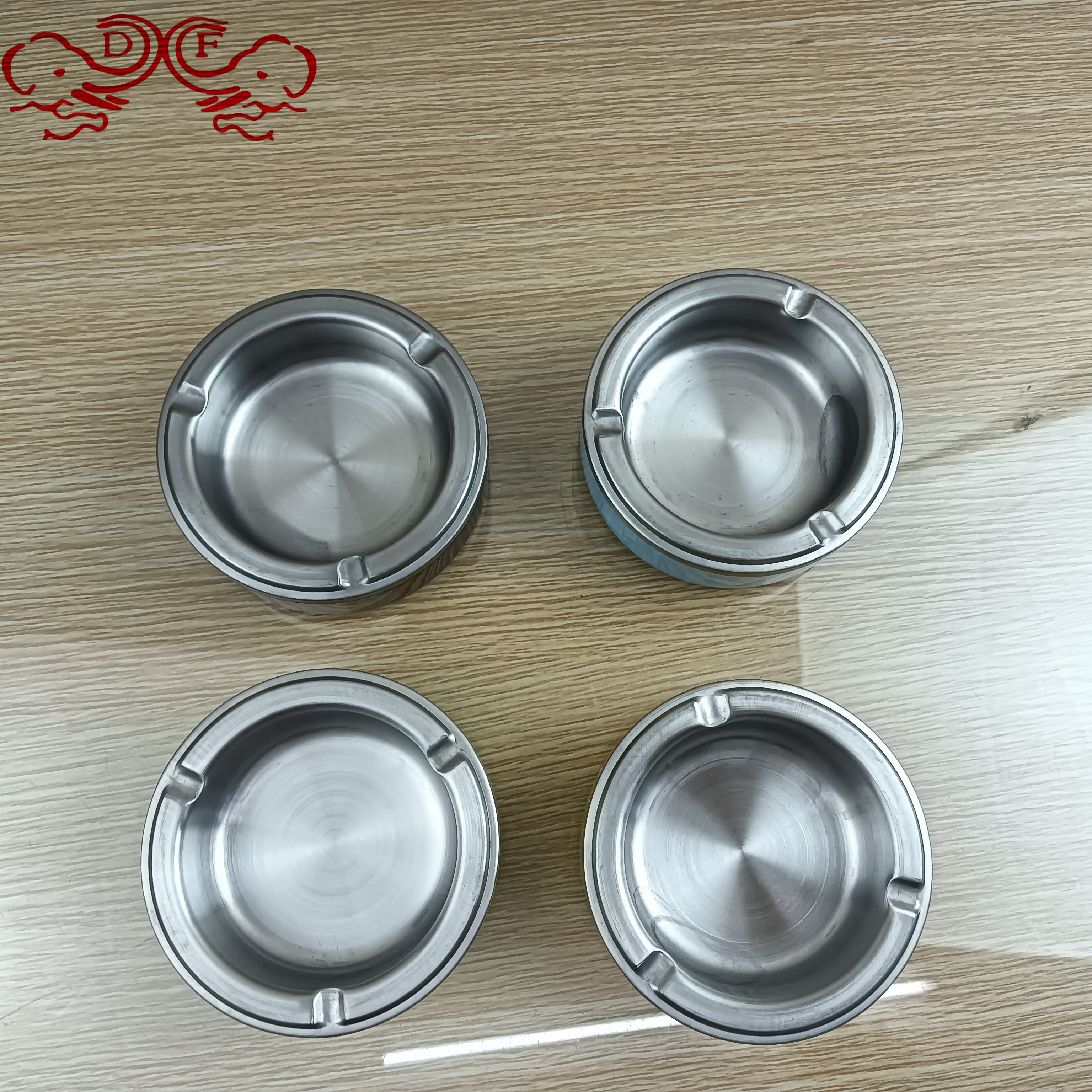 烟灰缸工艺品/烟灰缸/旧金属烟灰缸/烟灰缸摆件/金属烟灰缸产品图