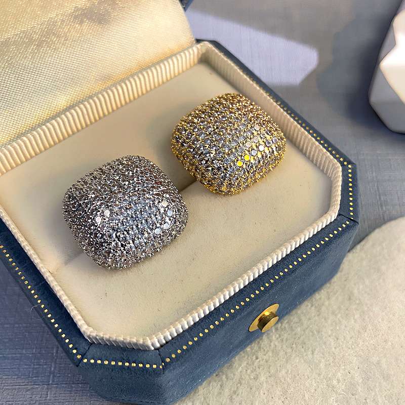 European and American light luxury zirconia geometric earrings, super sparkling micro-inlaid zirconia square stud earrings, fashionable earrings detail image 6
