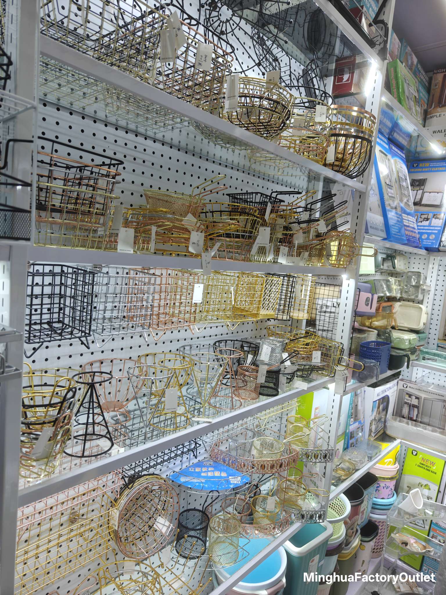 Minghua Department Store describe pic - 9