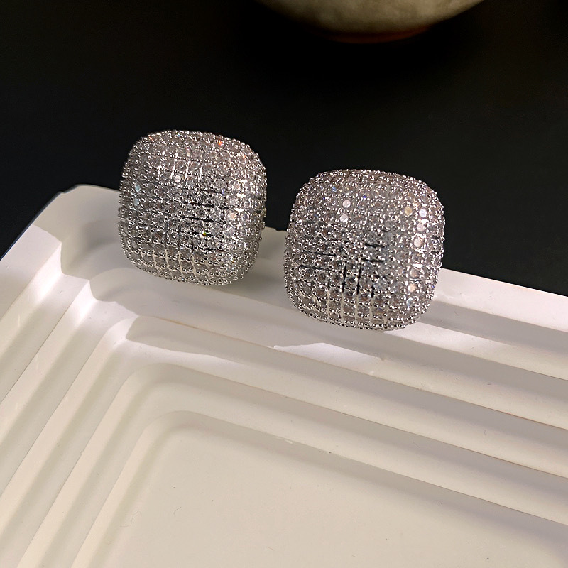 European and American light luxury zirconia geometric earrings, super sparkling micro-inlaid zirconia square stud earrings, fashionable earrings detail image 2