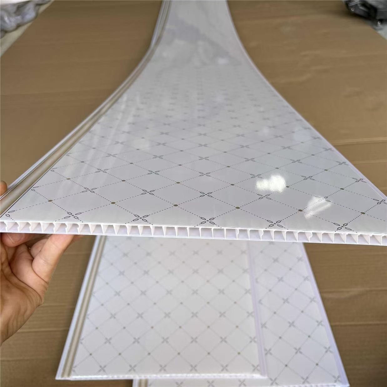 天花板30公分宽  PVC扣板 木纹扣板  长条扣板  吊顶材料  熟胶天花板  集成吊顶板白底实物图