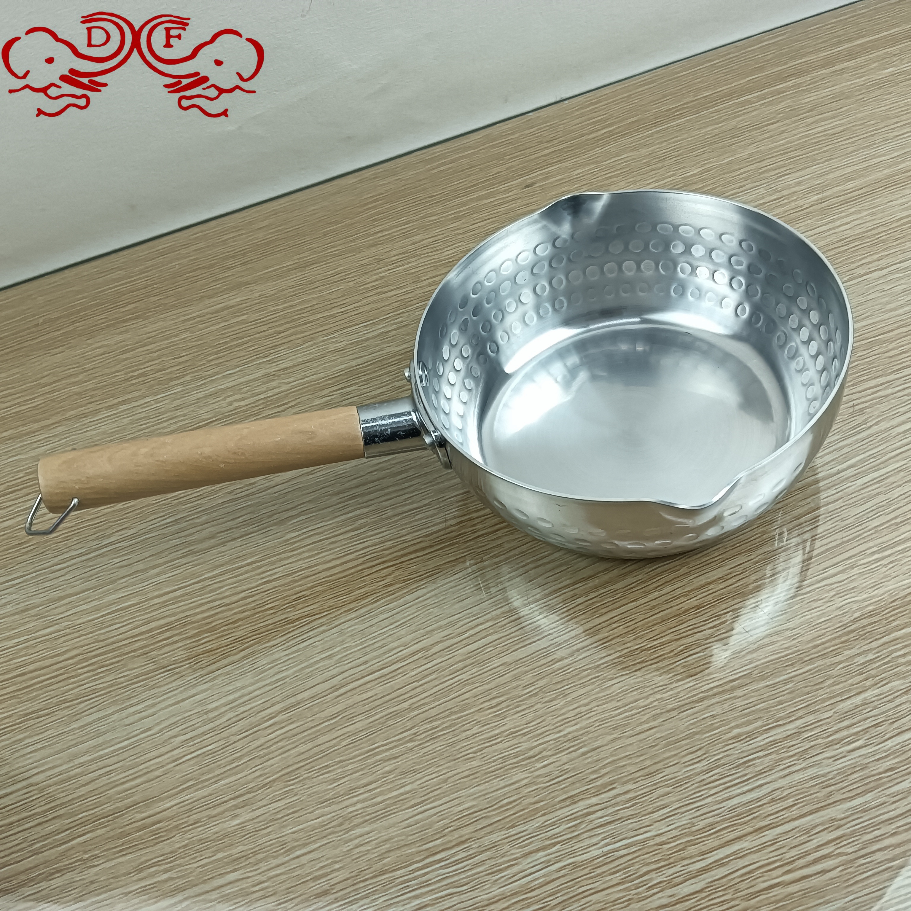 DF68229 stainless steel snow flat pot, thickened flat bottom, Japanese hammer pattern, single handle milk pot, instant noodle pot, small soup pot, DF TRADINGHOUSE Item Picture