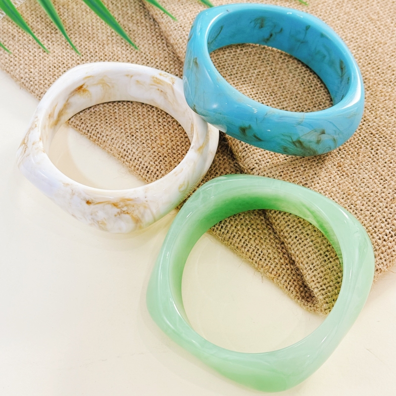 1个女士时尚手镯  波西米亚风几何不规则方形晕染树脂手镯  详情5