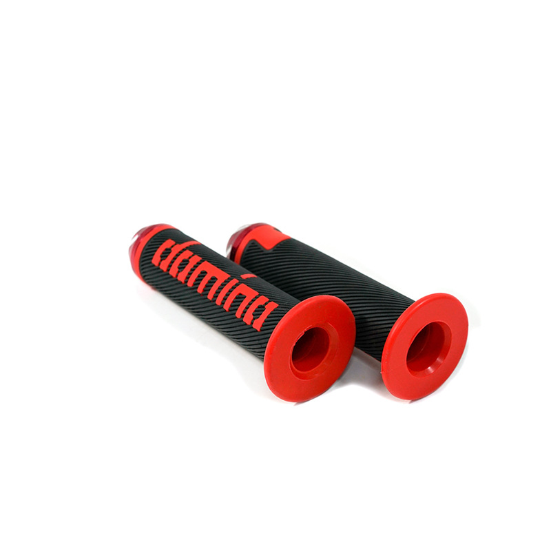 General dirt bike General accessories hand handle rubber monochrome half grid silicone soft handle sleeve grip competitive throttle handle Application Scenario