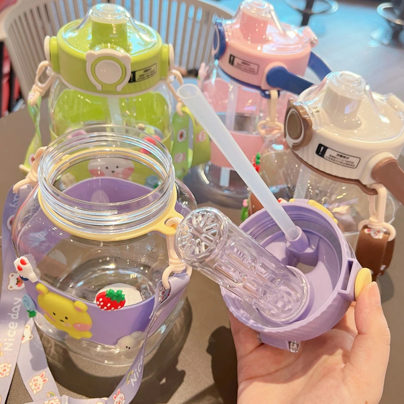 X152-XBD-8033 Girls' large-capacity, popular and cute water cup, portable student bear water cup, children's square large-belted cup with tea strater detail image 2