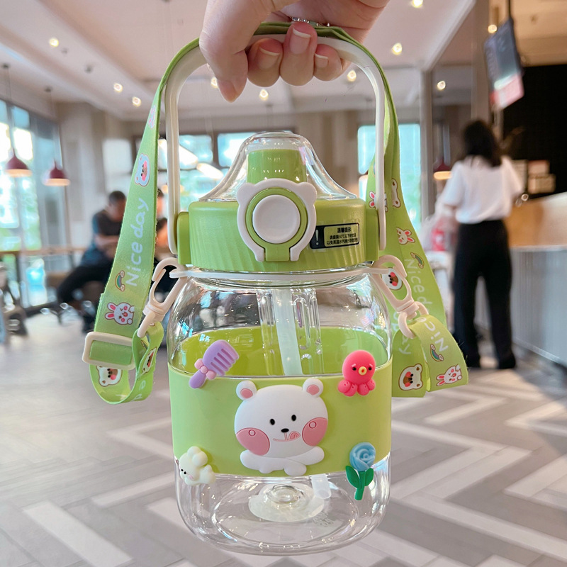 X152-XBD-8033 Girls' large-capacity, popular and cute water cup, portable student bear water cup, children's square large-belted cup with tea strater detail image 9