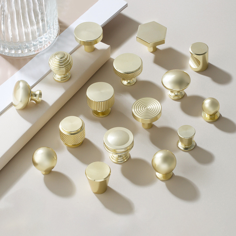 简约衣柜实心金色小拉手轻奢抽屉柜子圆单孔衣橱柜门把手图