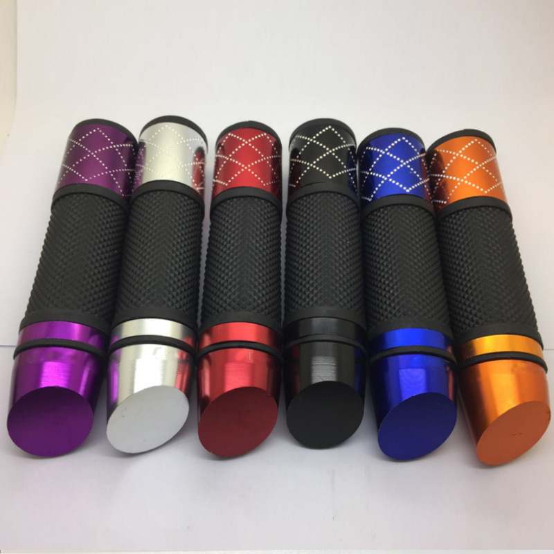 Factory direct sales of slanted diamond-shaped handlebar covers for motorcycles, electric bikes and scooters, universal modification handlebar rubber handlebar covers Specification image