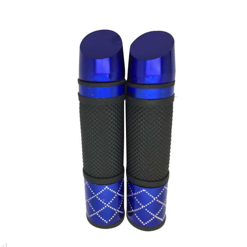 Factory direct sales of slanted diamond-shaped handlebar covers for motorcycles, electric bikes and scooters, universal modification handlebar rubber handlebar covers Application Scenario