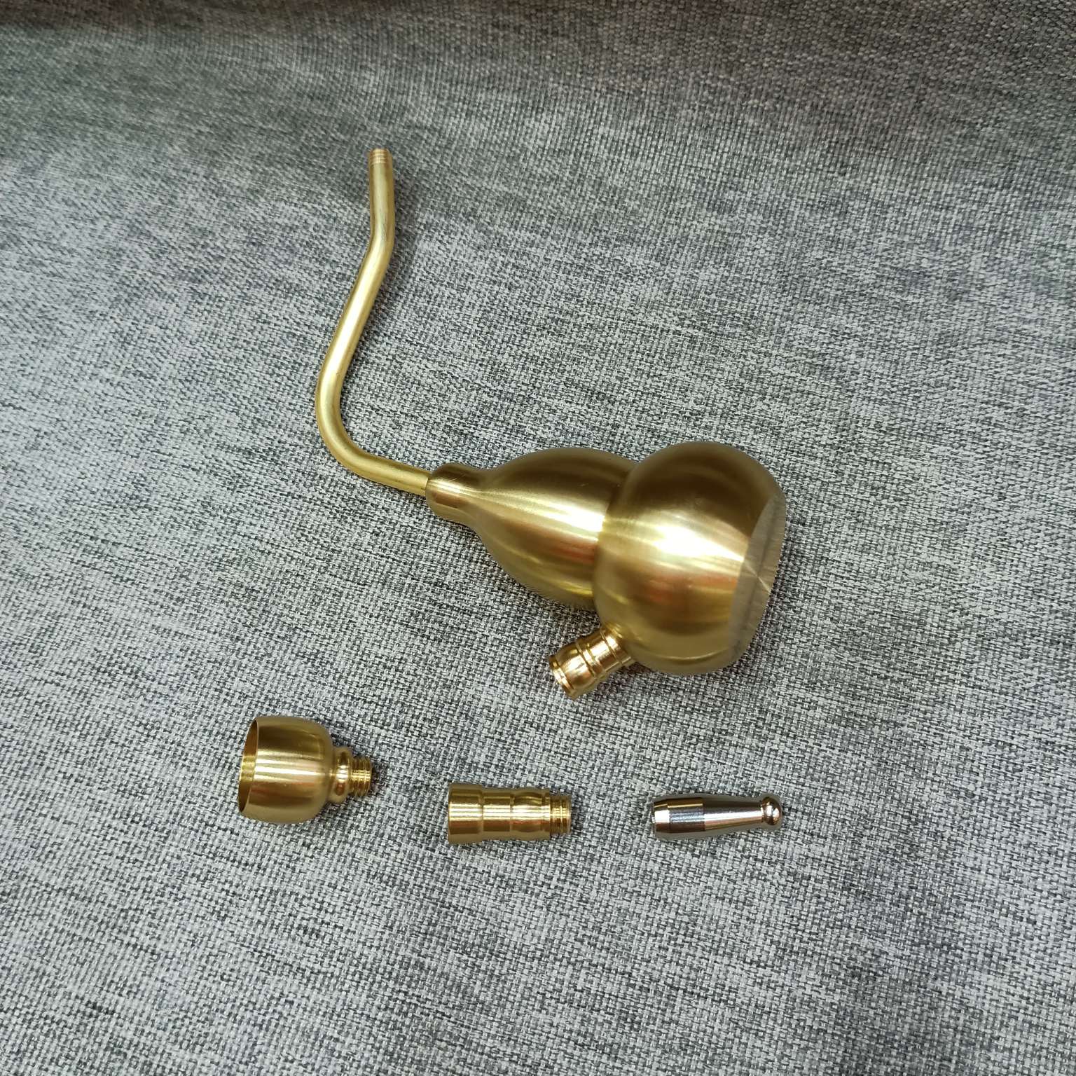 Zhonggong Craft copper tobacco pot, water and tobacco pot dual-purpose mouthpiece Specification image