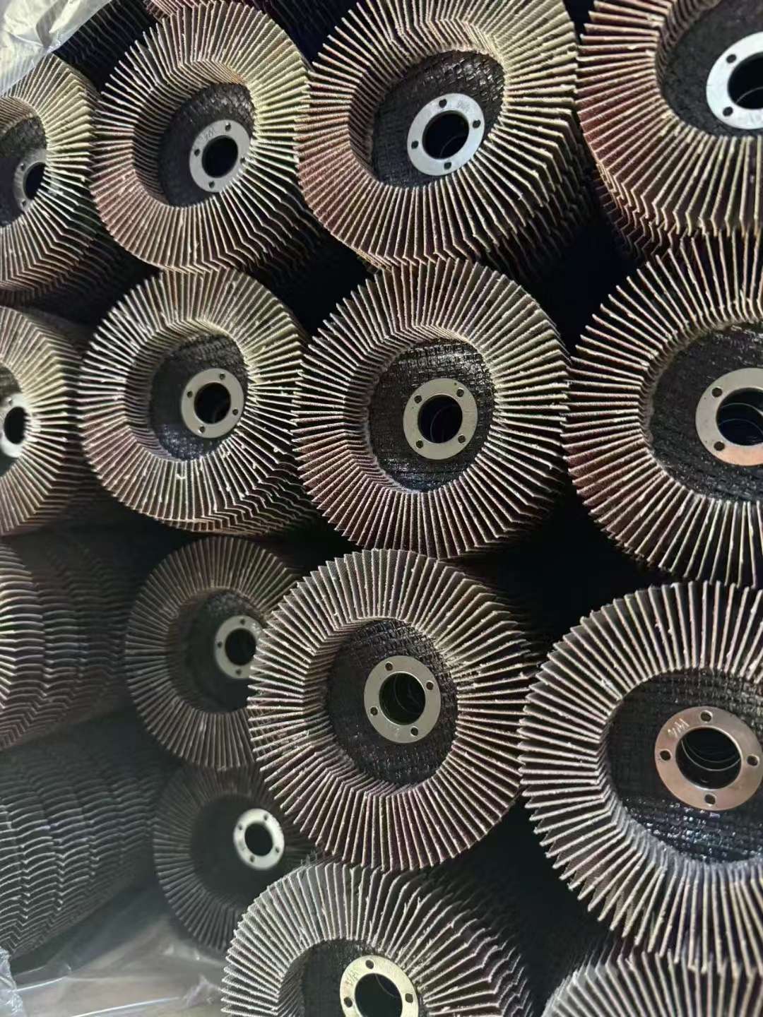 Louver blades/louver impellers/vertical leaf wheels/vertical polishing discs/vertical sandpaper wheels polishing wheels, vertical louver impellers detail image 4