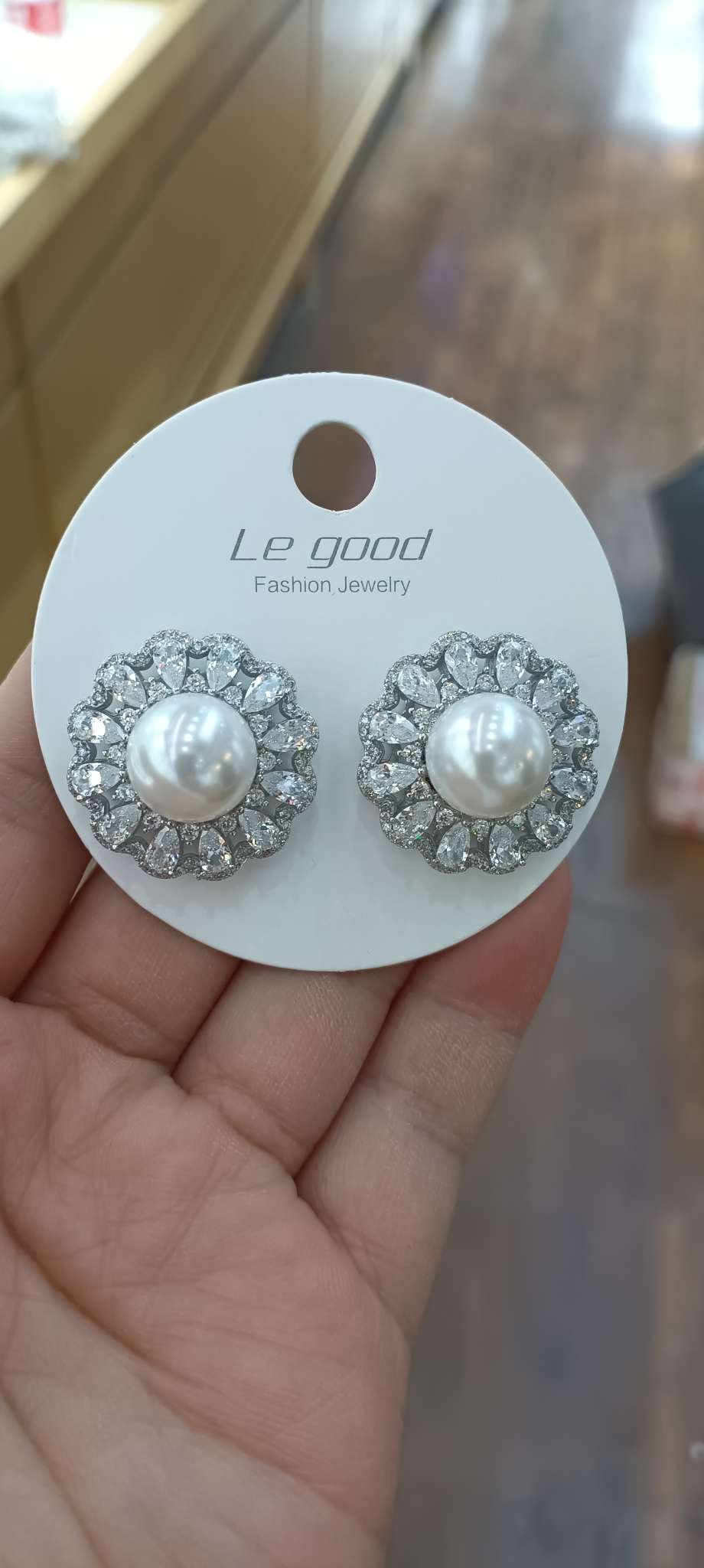 Auriculares con circonitas de lujo