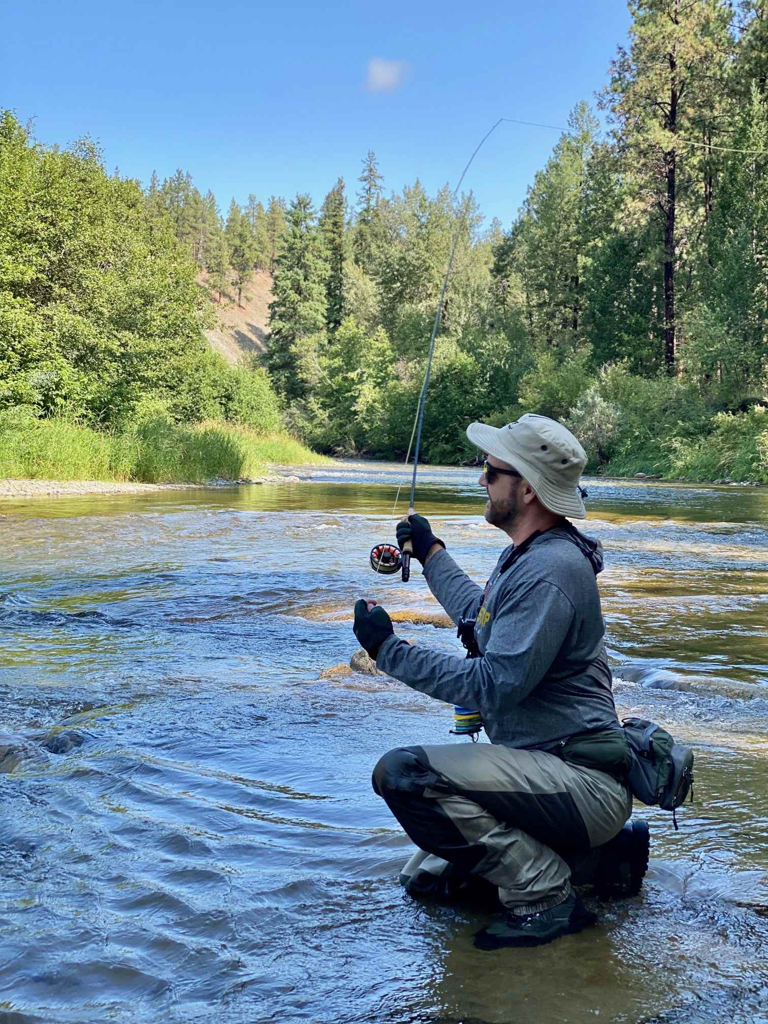 Outdoor Lure fishing waistband waterproof fishing suit breathable flying fishing wading waistband casual loose fishing sportswear Application Scenario