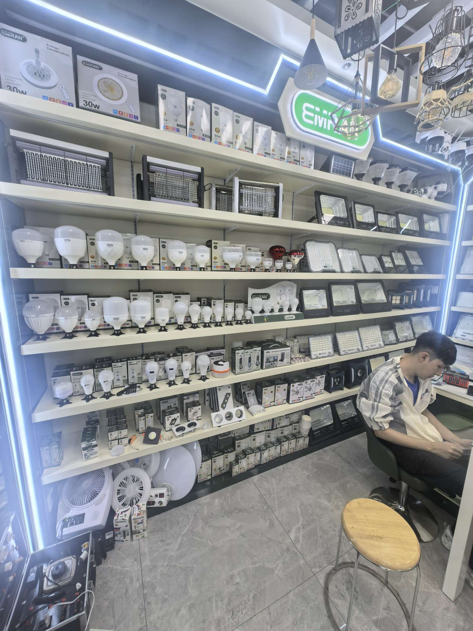 EMRAN Kaisheng Technology Lighting Co., LTD describe pic - 3