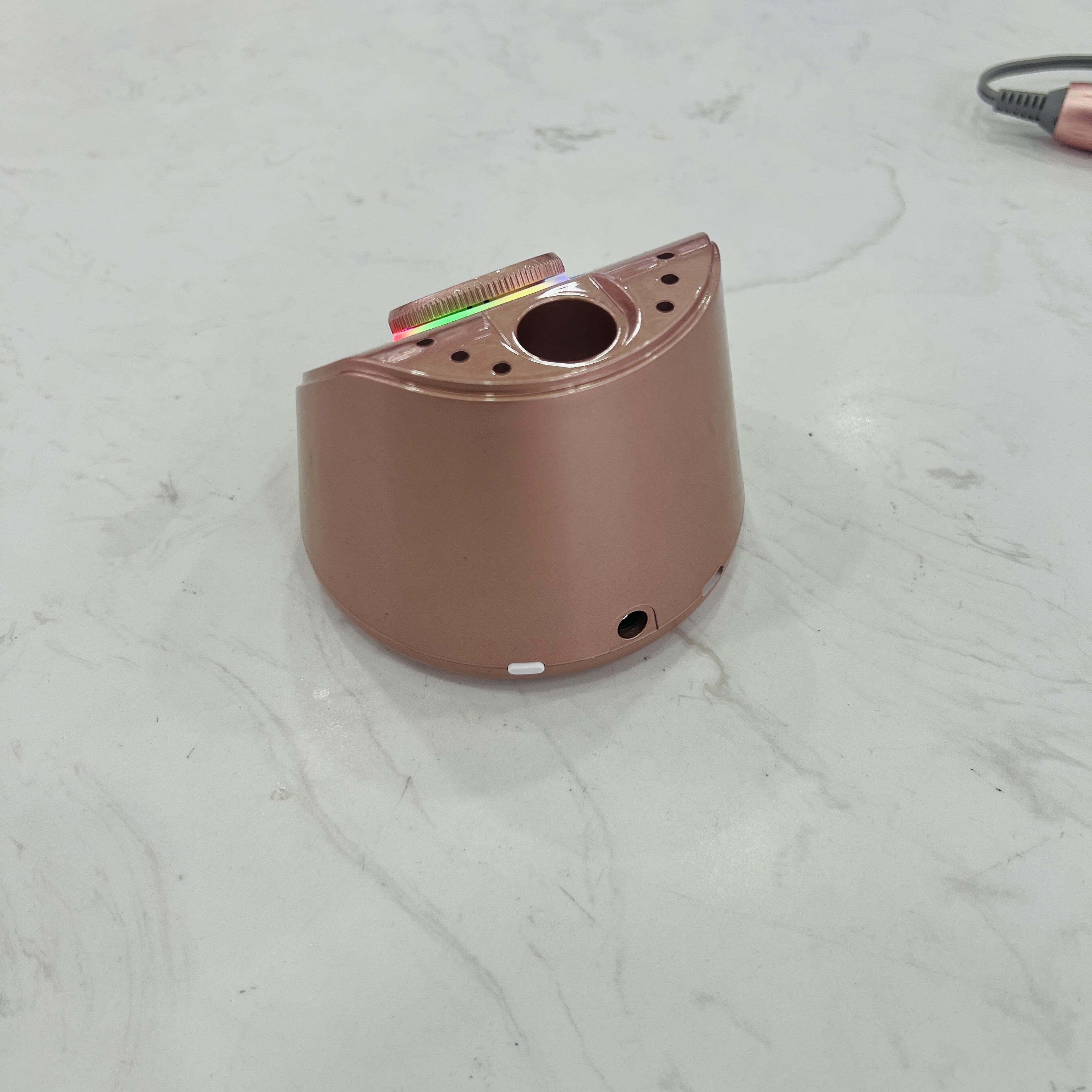 The 2025 new model of battery-powered nail polish machine with RGB lighting and 45,000 RPM for nail polishing Application Scenario