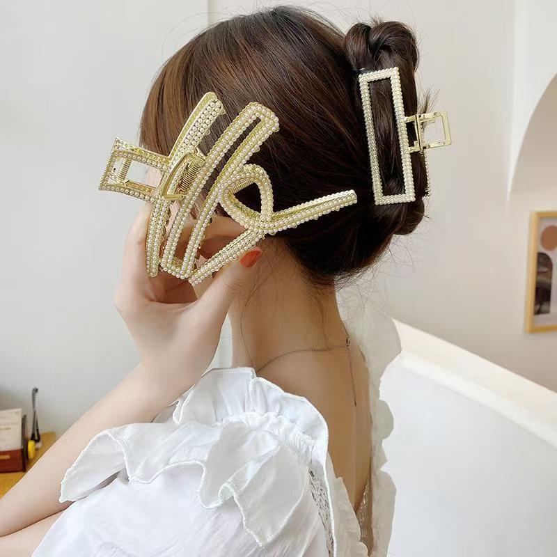 抓夹女后脑勺发夹网红2025年款式发夹子头饰夏季鲨鱼夹珍珠发卡抓夹图