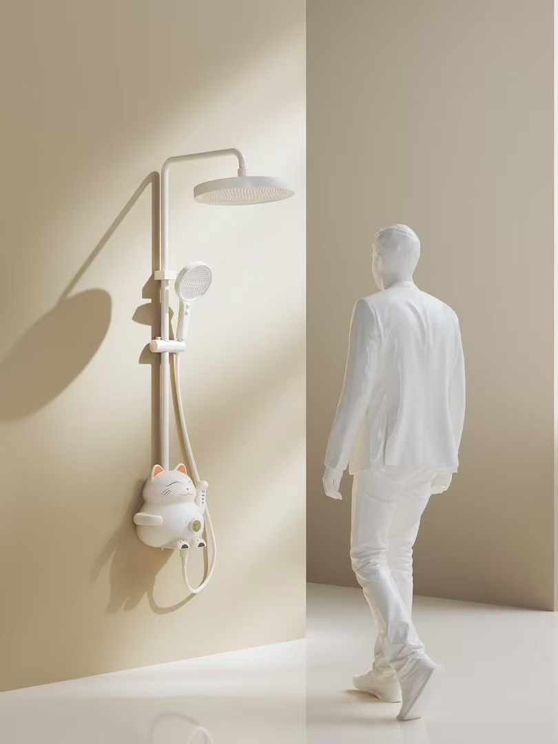 财源滚滚塑料外壳铜阀芯奶白招财猫不锈钢高杆淋浴屏产品图