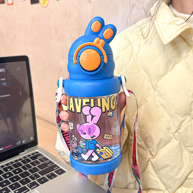 Sports rabbit plastic cup details Picture