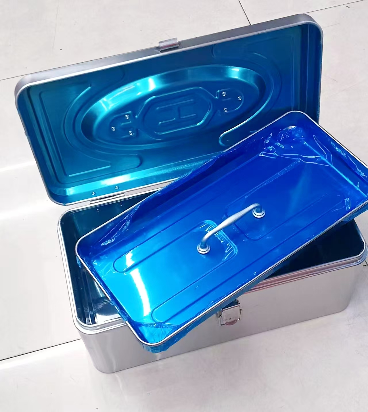 工具箱/开拓/合叶加厚/零件盒塑料/五金套装工具白底实物图