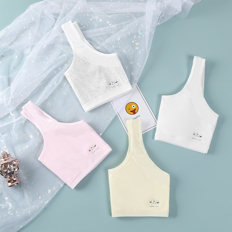A plain-colored cotton undergarment for the growth period, a large-sized anti-protrusion vest for a junior high school student, and a thin net vest for a 12-year-old girl details Picture
