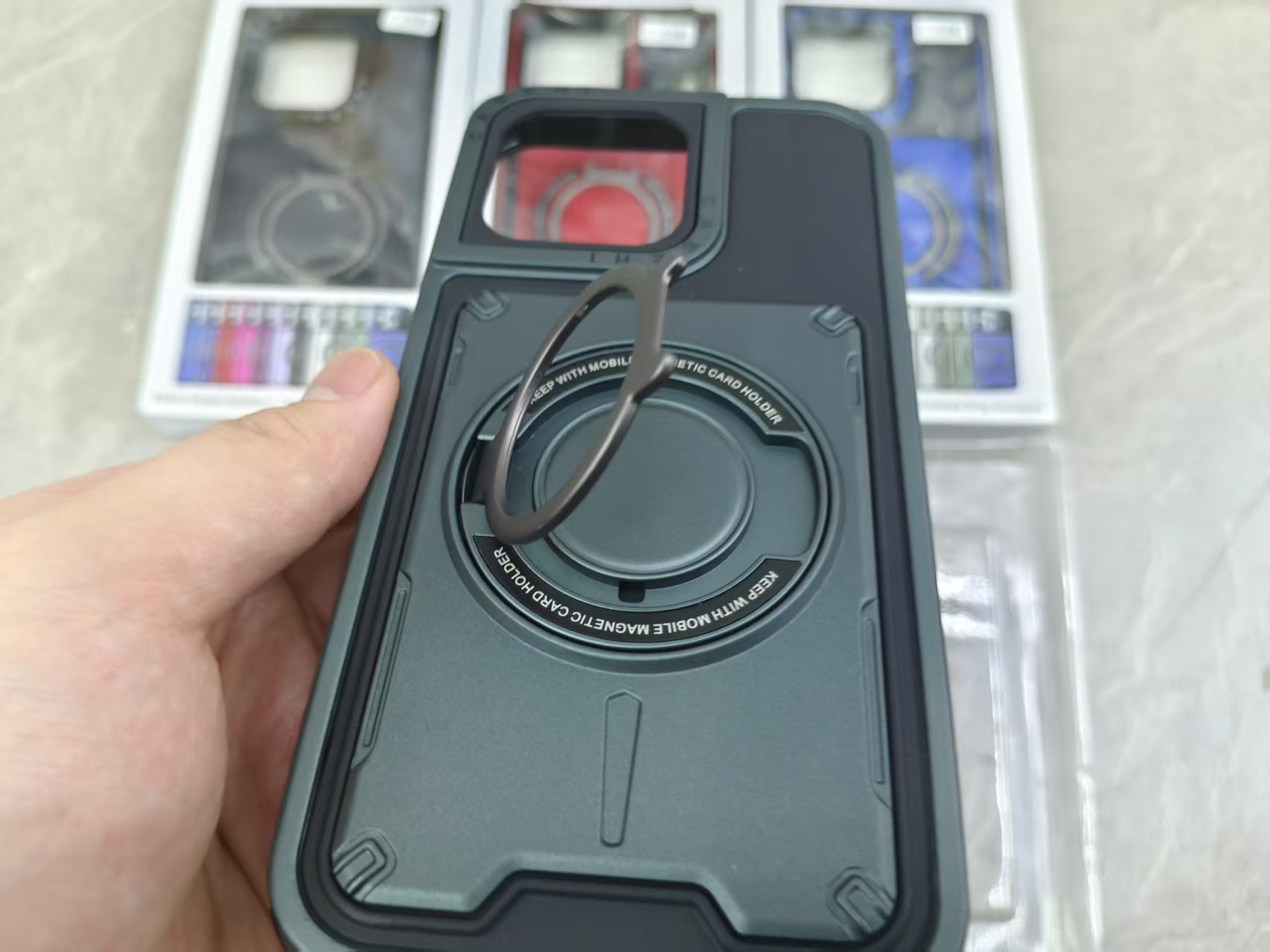 مجموعة جديدة من ثلاث قطع من الأغلفة اليدوية Item Picture