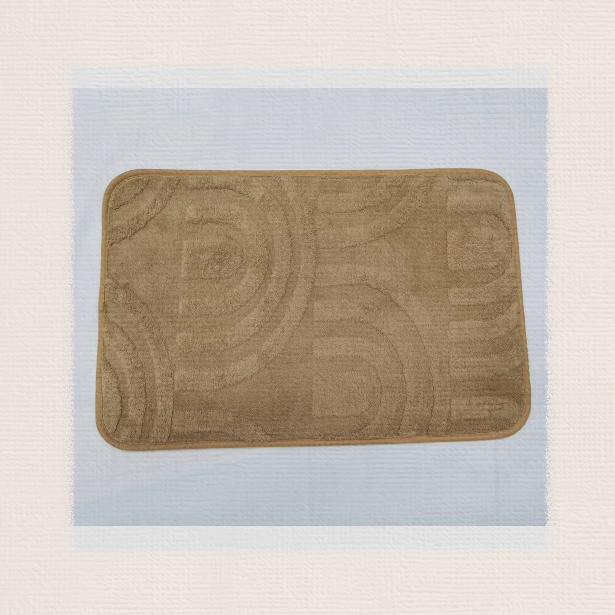 Plain, fluffy jacquard mat, velvet mat, anti-slip mat, floor mat, carpet, floor mat, imitation cashmere door mat, kitchen mat, bathroom mat. The product quality is good. Multiple colors are available. The size is 40*60cm Application Scenario