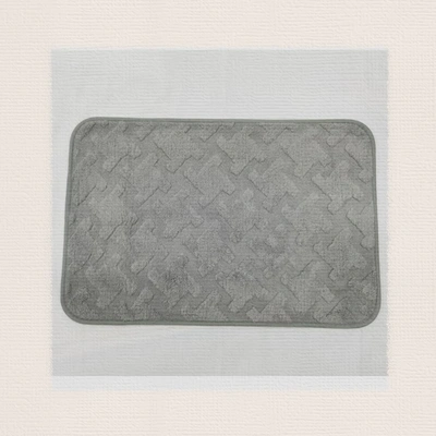 The product is of good quality, with multiple patterns and colors available. The size is 40*60cm. It is a plain, fluffy jacquard mat, anti-slip mat, floor mat, carpet, floor mat, faux cashmere door mat, kitchen mat and bathroom mat thumbnail