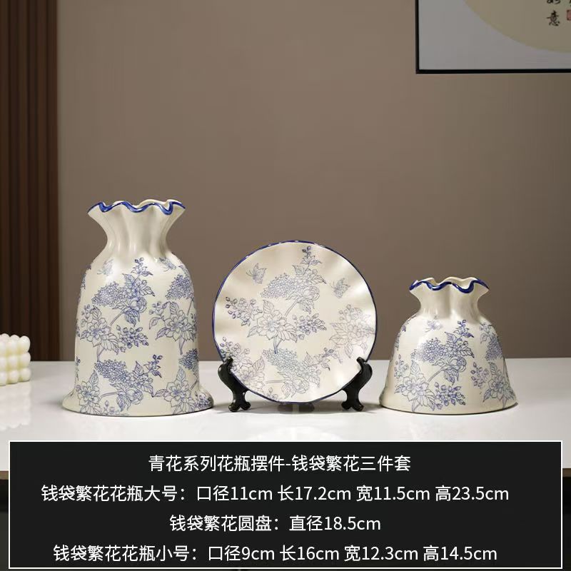 New underglaze colored ceramic 3-piece set, blue and white vintage vase, flower arrangement vases, dining table, wedding decoration ornaments Application Scenario