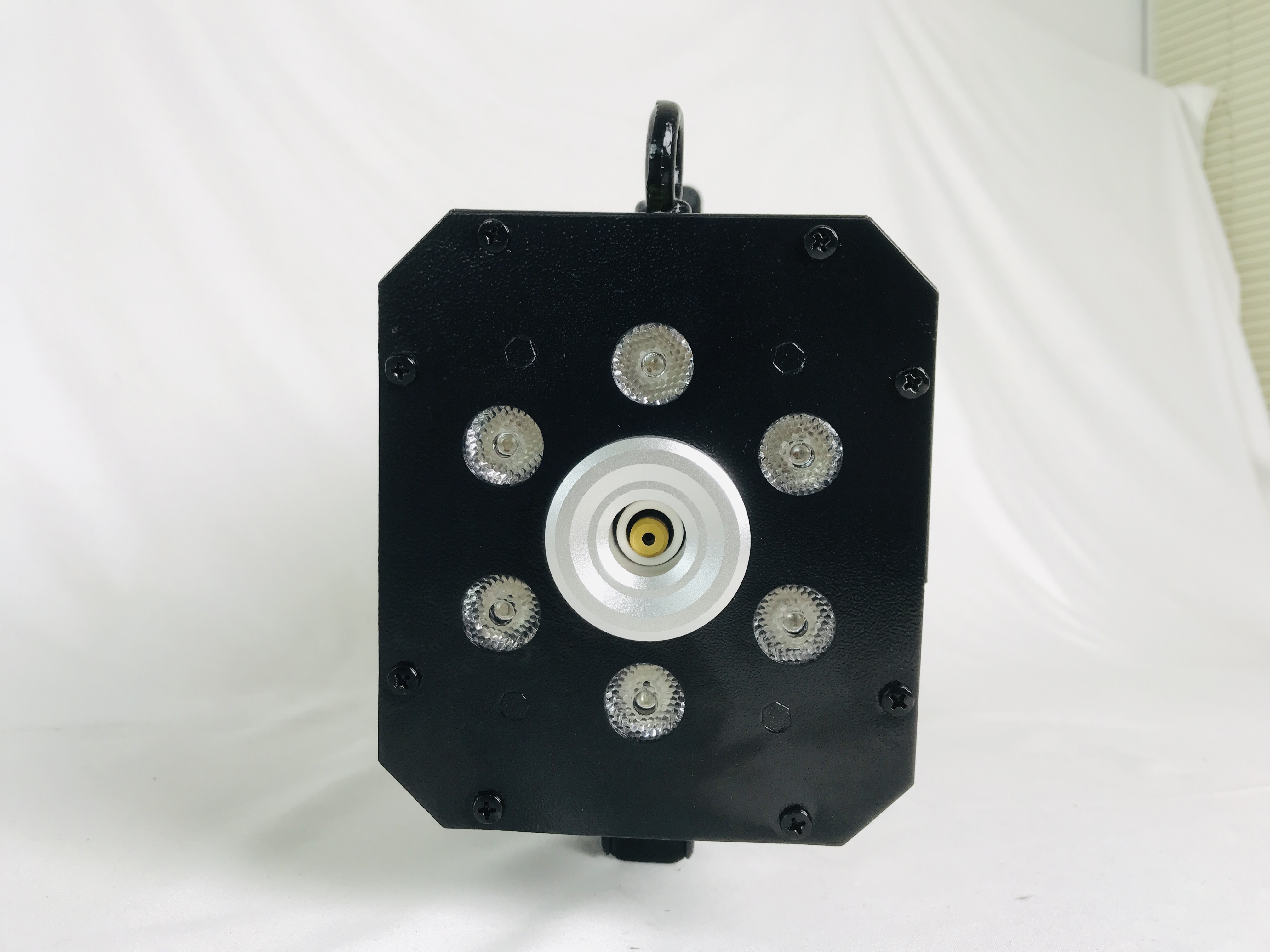 2025跨境新款 手持1500W6颗LED烟雾机DJ烟枪酒吧蹦迪彩色舞台烟机白底实物图