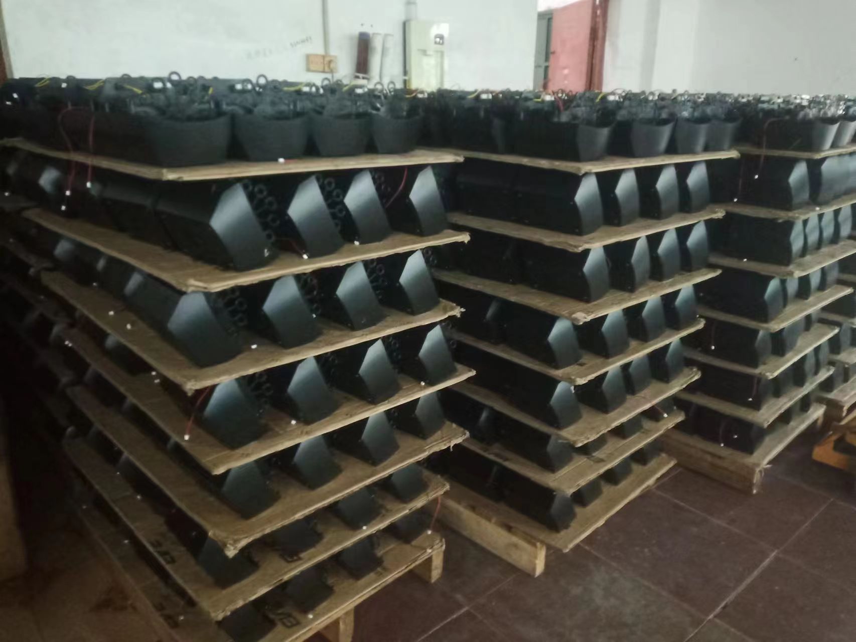 Qingyuan Lai 'an stage lighting equipment describe pic - 10