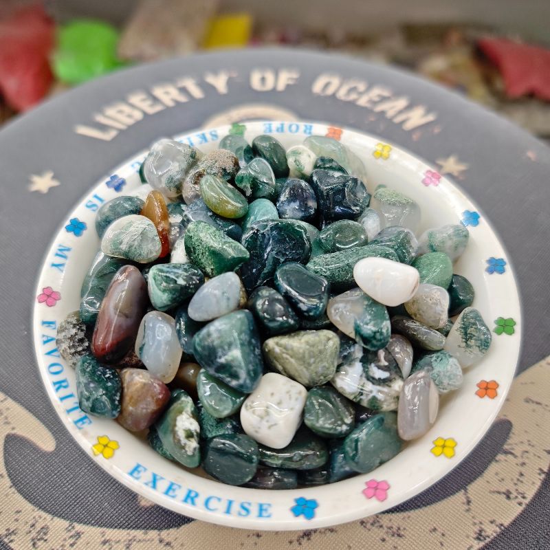 Wholesale of 12-15mm natural colored agate round stones, medium-sized round agate stones with mixed colors, crystal small stones, fish tanks, vases and decorative ornaments Item Picture
