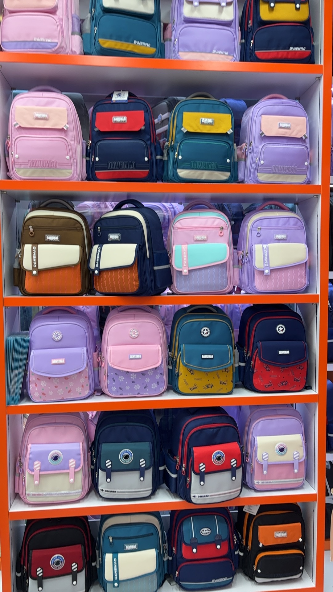 Yiwu Daweimao Luggage Store describe pic - 2