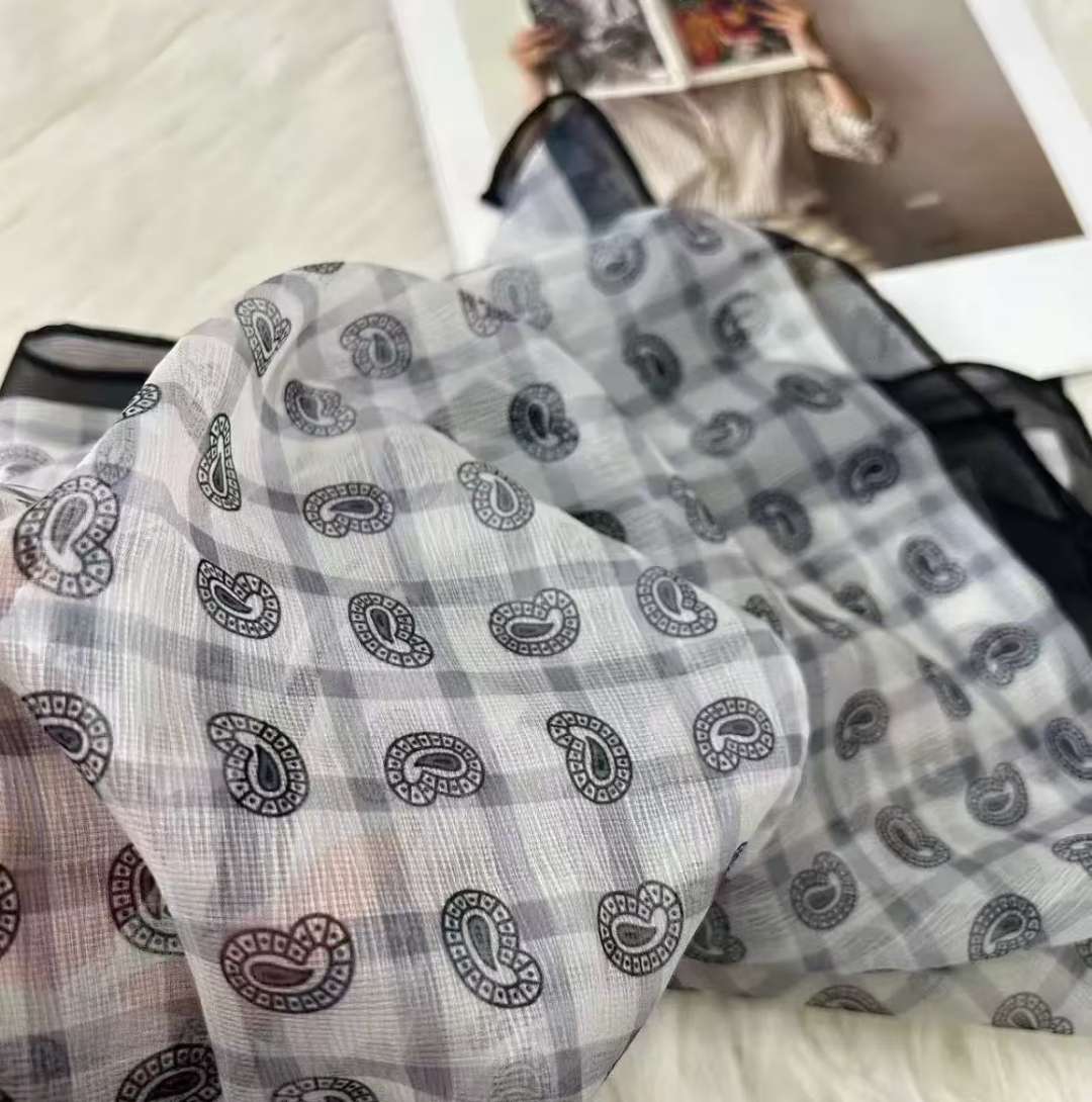 西丽纱丝印印花方巾丝巾围巾详情图6