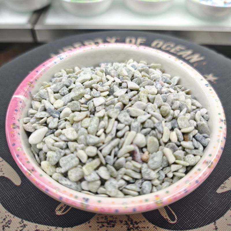 天然碎石摆件混色鱼缸花瓶装饰铺面多用