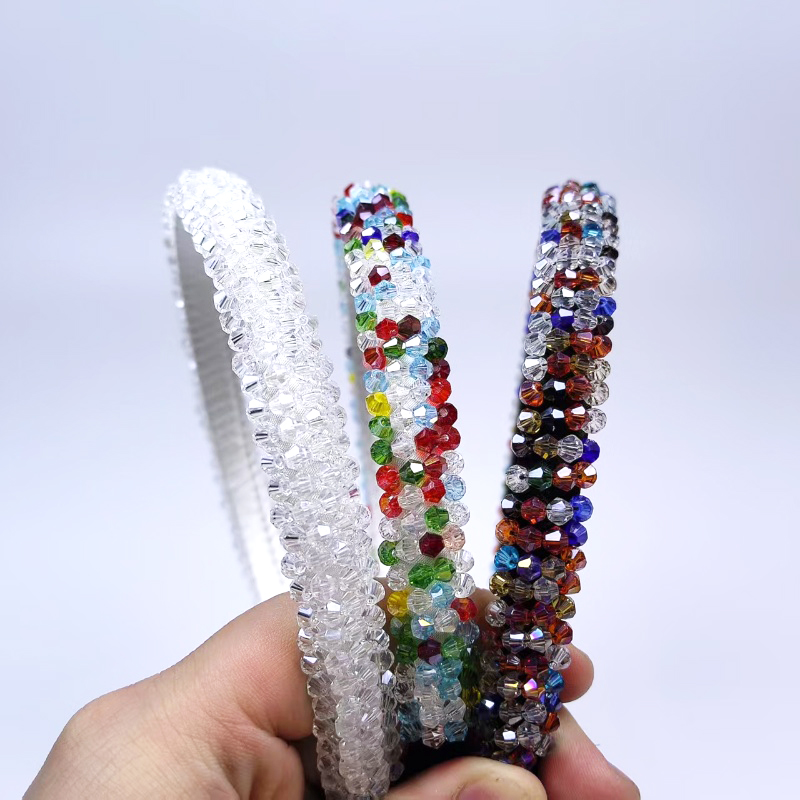 Korean-style high-end crystal headband, elegant and simple hair band, Baroque headwear, hand-woven accessories Application Scenario