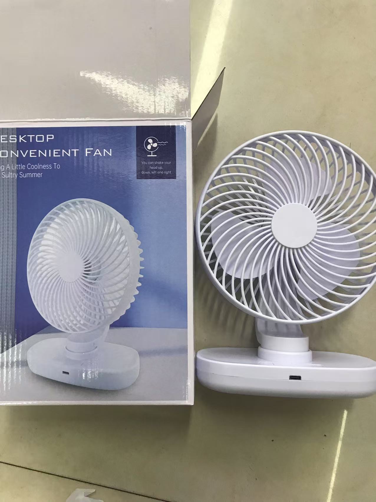 户外露营冷风扇/锂电风扇/露营风扇/手机壳小风扇/网红电风扇产品图