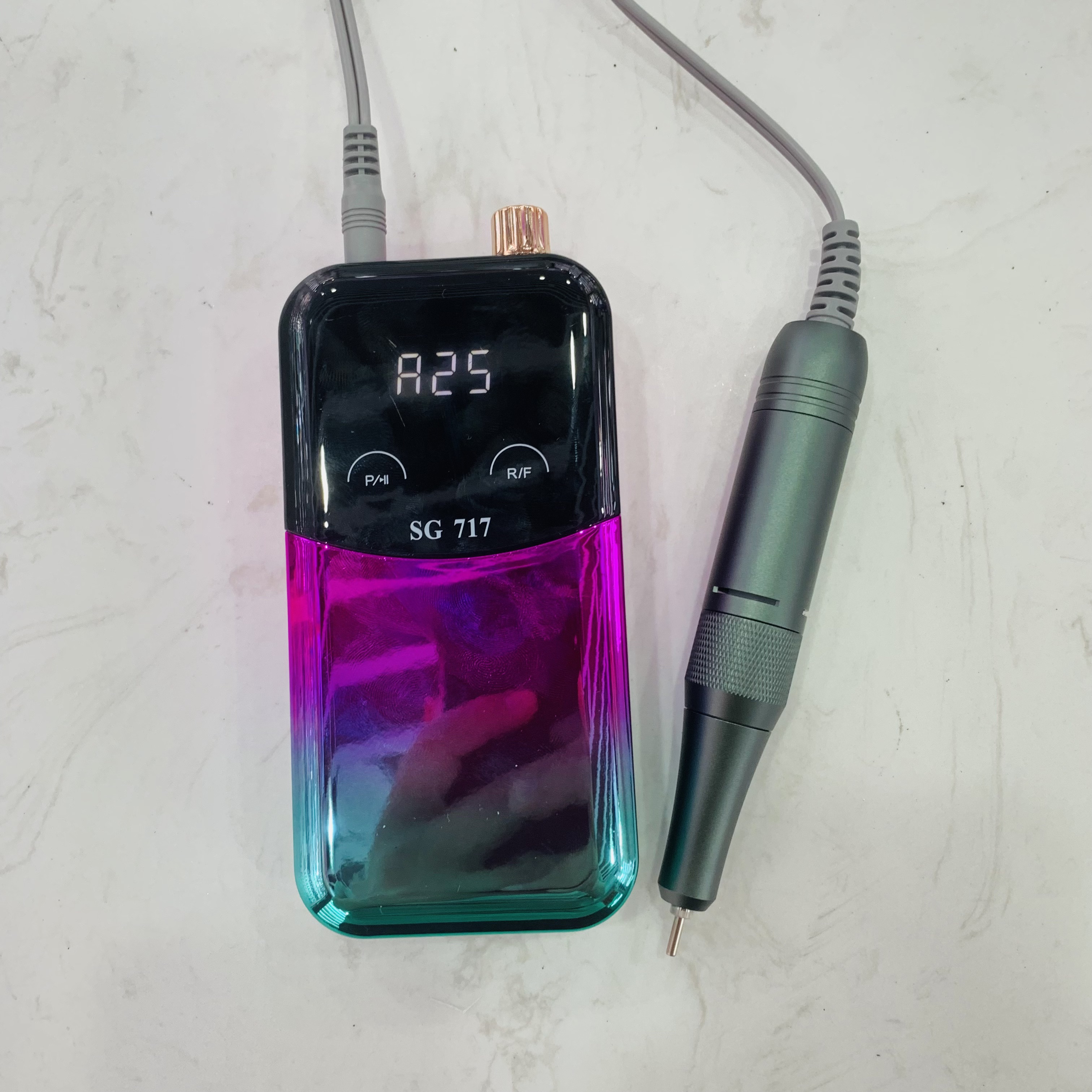 The 2025 new model of battery-powered nail polish polishing machine features a LCD display with a rotational speed of 45,000 RPM details Picture