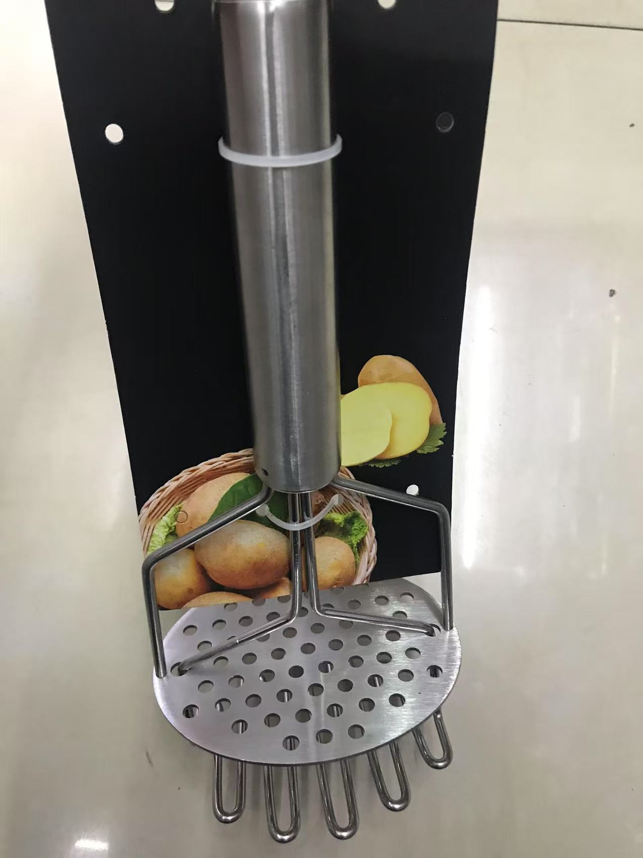 Stainless steel mashed potato crusher, double-layer potato press, creative stainless steel mashed potato press wonder, kitchen small tool details Picture
