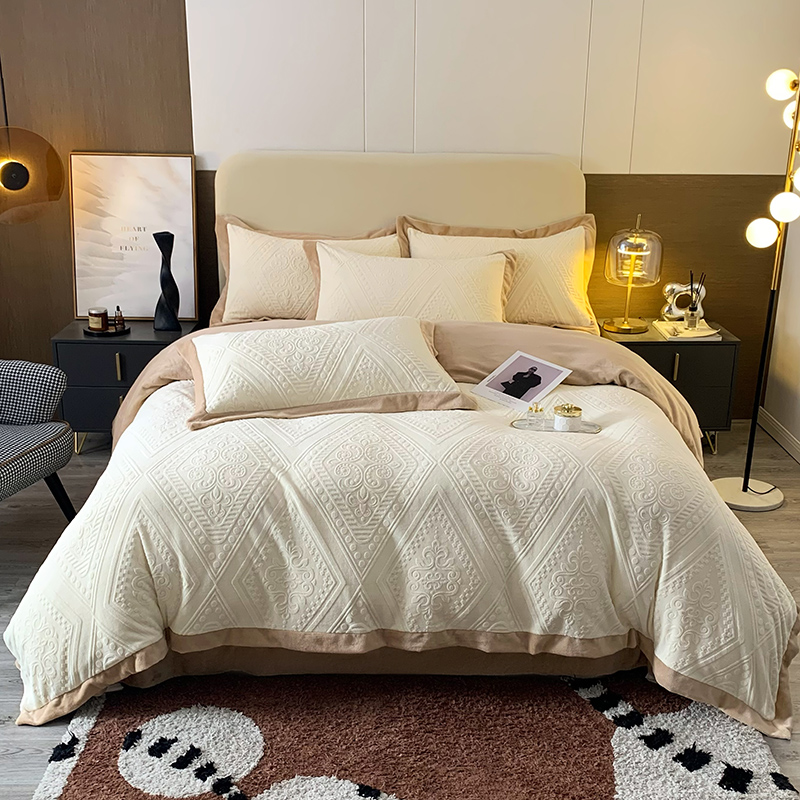 Wholesale of Class A mother and baby grade milk fleece four-piece set, carved fleece four-piece set, light luxury high-end baby fleece 8.5 jin four pieces Application Scenario