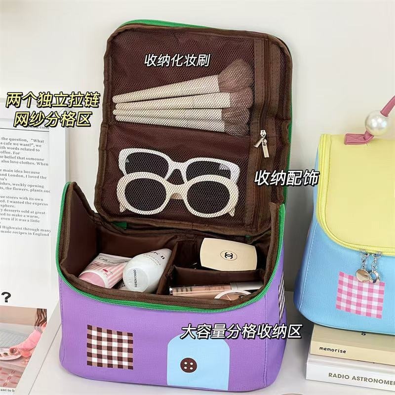 New cute big house makeup bag, portable travel toiletry bag for girls, large-capacity compartments storage bag, storage bag Specification image