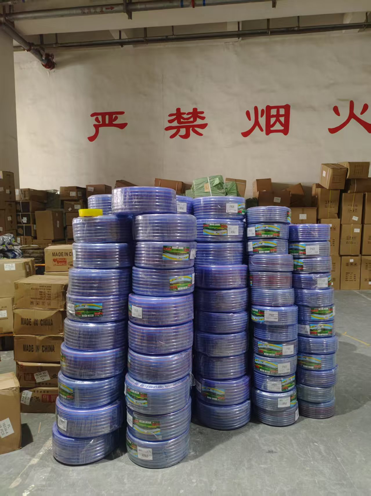 花园管  PVC纤维软管  橡胶管  网纹管  蛇皮 管  硅胶管  条纹管  PVC水管   橡胶水管