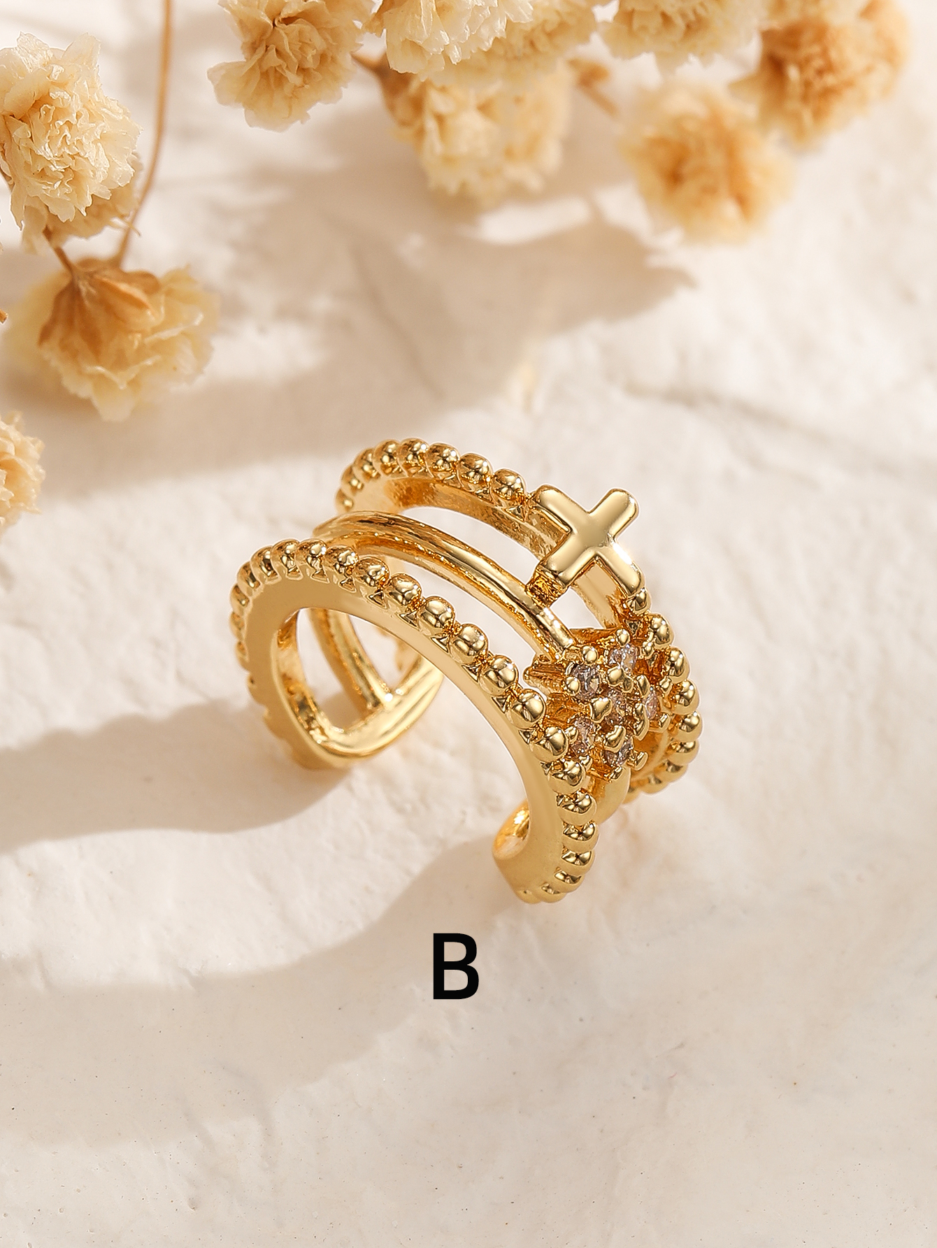 Women's diamond-encrusted double-layer ear clips, no ear holes, copper plated with real gold, niche design, high-end feel, cool, simple and fashionable Application Scenario