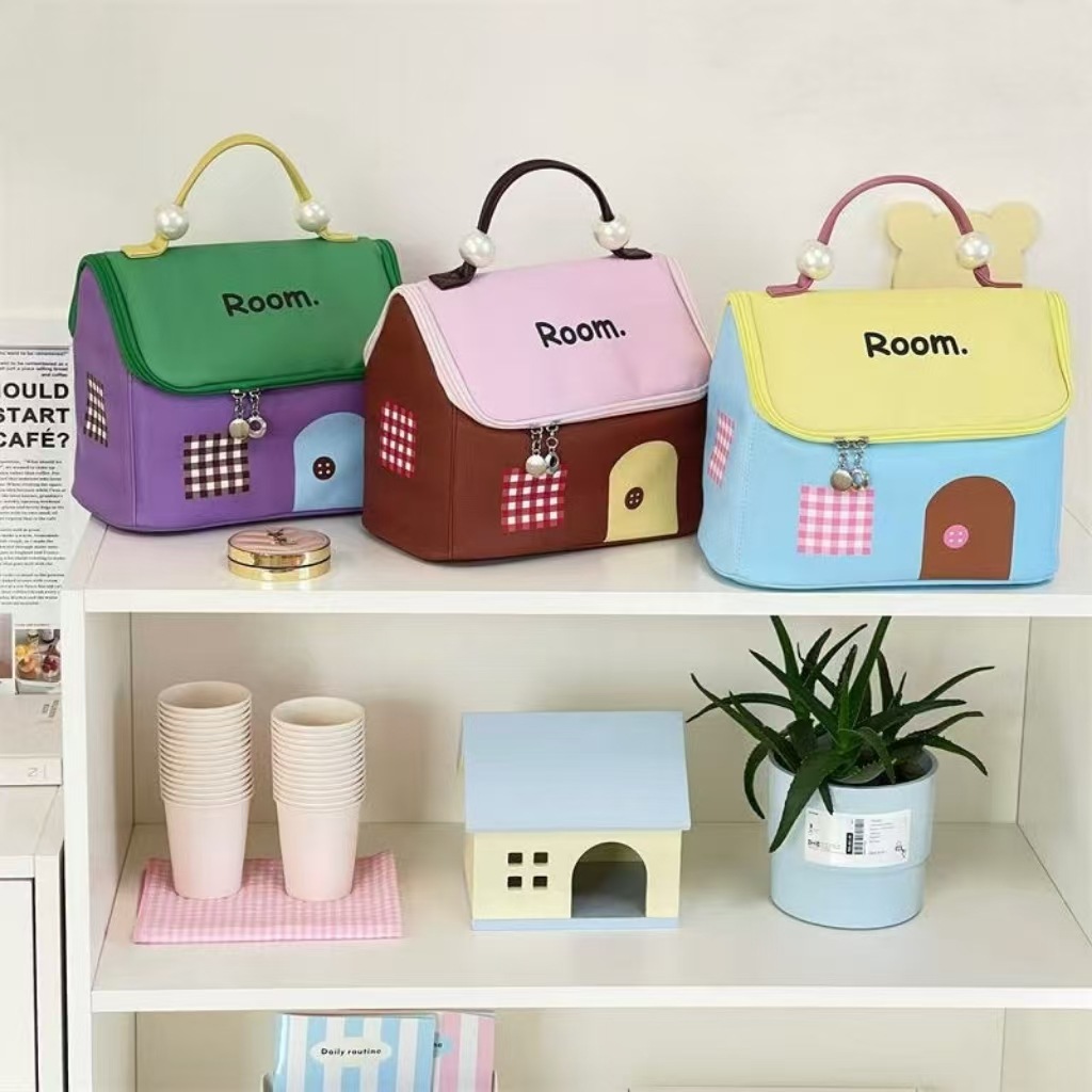 New cute big house makeup bag, portable travel toiletry bag for girls, large-capacity compartments storage bag, storage bag detail image 14