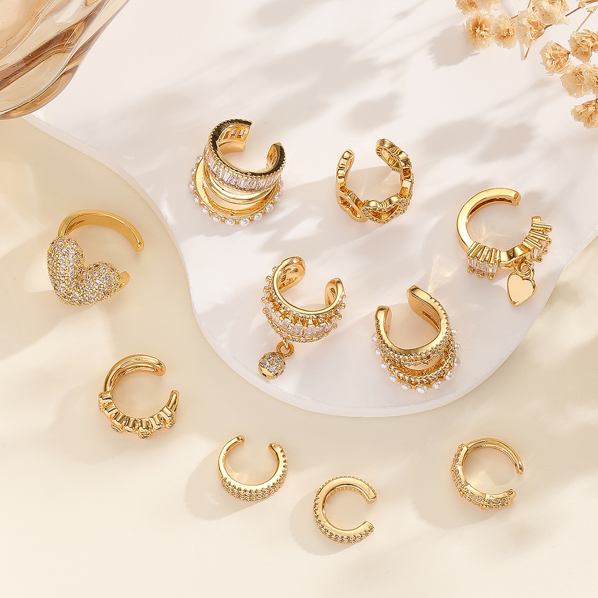 Simple and fashionable ear bone clips, women's diamond-encrusted double-layer ear clips, no ear holes, copper-plated real gold, niche design, high-end earrings, cool and stylish